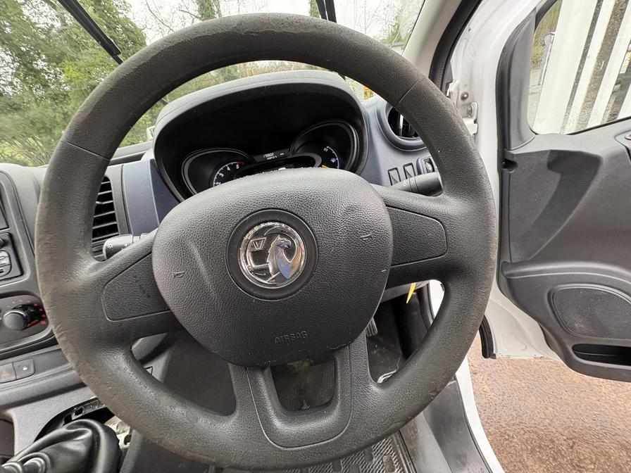 Used Vauxhall Vivaro 2015 for sale - 77428599: Photo 16