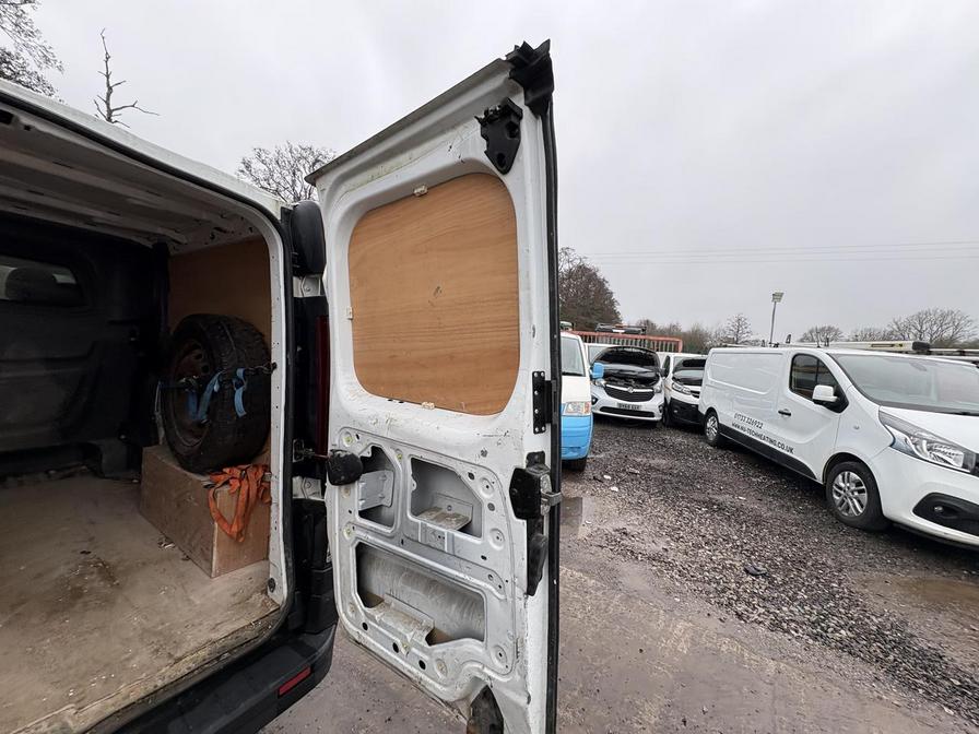 Used Vauxhall Vivaro 2015 for sale - 77428599: Photo 9