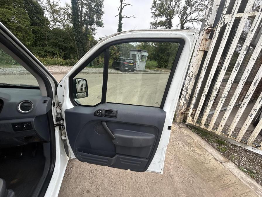 Used Ford Transit Connect 2013 for sale - 76648626: Photo 18