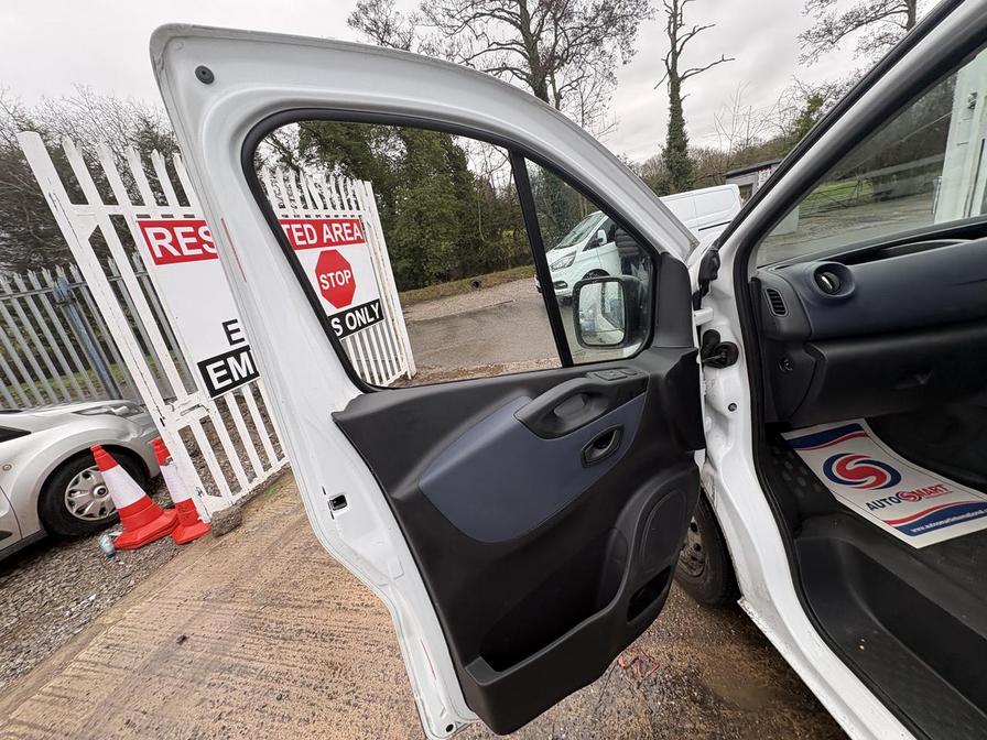 Used Vauxhall Vivaro 2018 for sale - 77397673: Photo 11