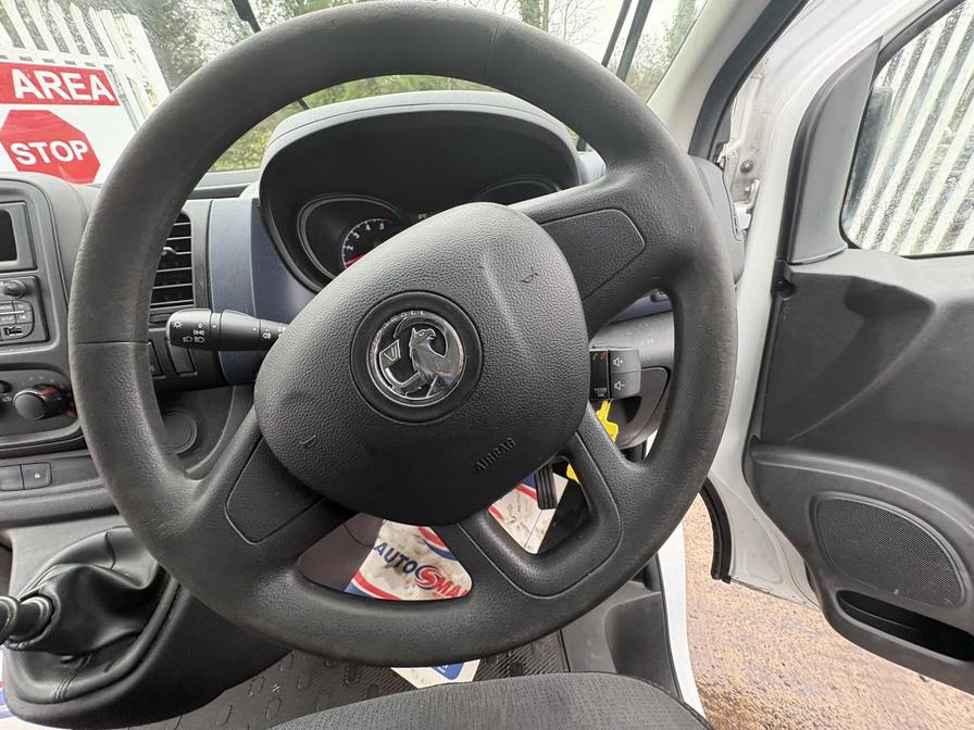 Used Vauxhall Vivaro 2018 for sale - 77397673: Photo 18