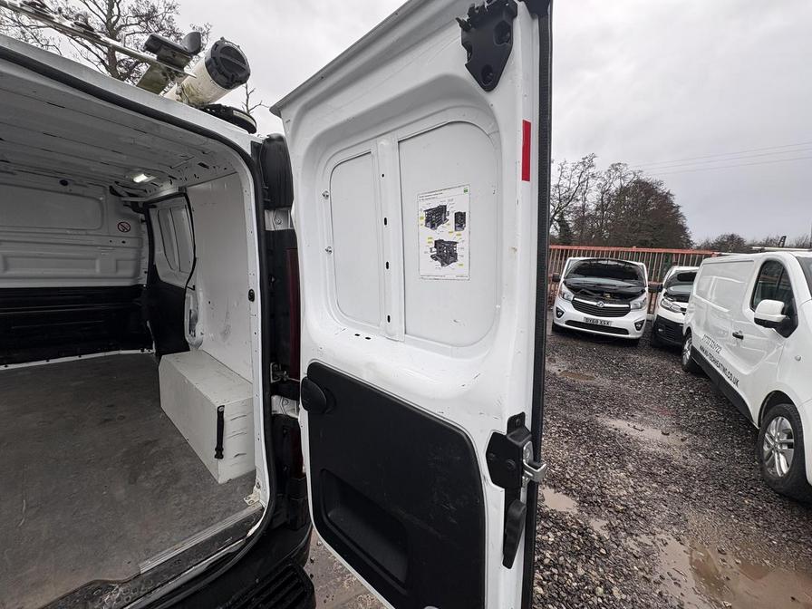 Used Vauxhall Vivaro 2018 for sale - 77397673: Photo 21