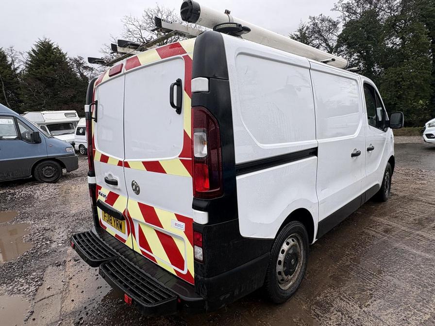 Used Vauxhall Vivaro 2018 for sale - 77397673: Photo 3