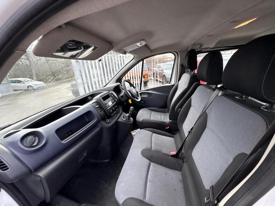Used Vauxhall Vivaro 2015 for sale - 77158309: Photo 11