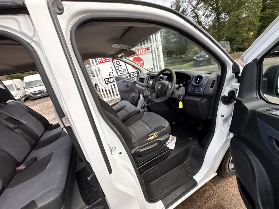 Used Vauxhall Vivaro 2015 for sale - 77158309: Photo 20