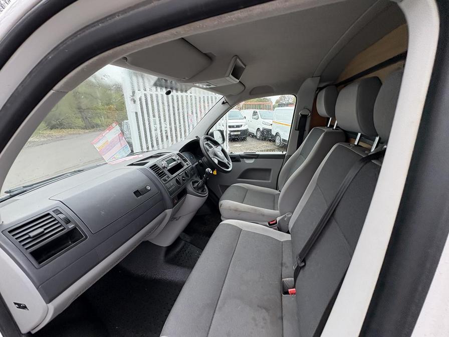 Used Volkswagen Transporter 2015 for sale - 76523738: Photo 10