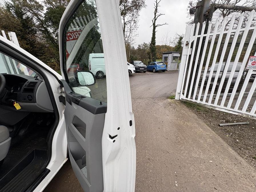 Used Volkswagen Transporter 2015 for sale - 76523738: Photo 16