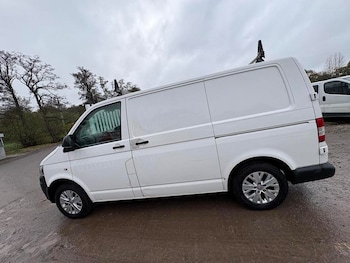 Used Volkswagen Transporter 2015 for sale - 76523738: Photo
