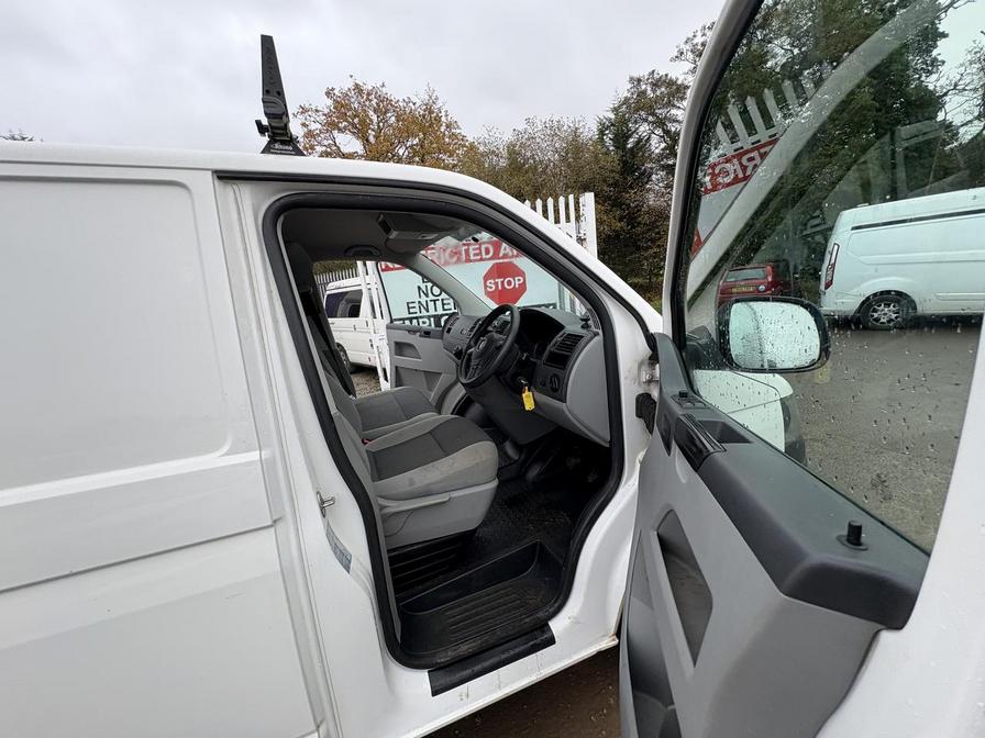 Used Volkswagen Transporter 2015 for sale - 76523738: Photo 8