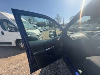 Used Ford Tourneo Connect 2016 for sale - 74359806: Photo