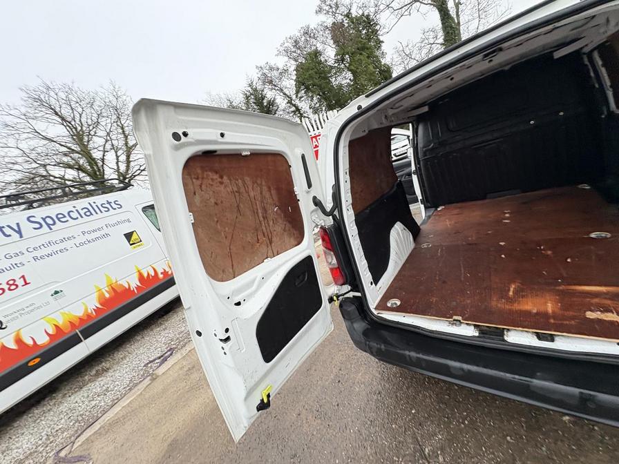 Used Vauxhall Combo 2019 for sale - 77627921: Photo 17