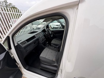 Used Volkswagen Caddy 2016 for sale - 76096234: Photo 2
