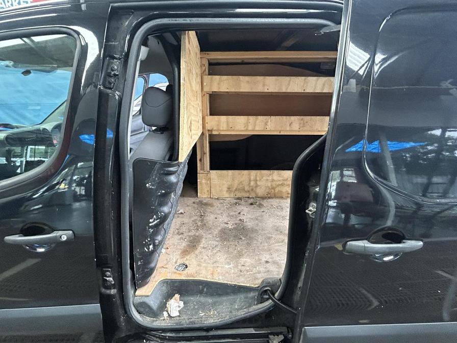 Used Peugeot Partner 2016 for sale - 76390416: Photo 12