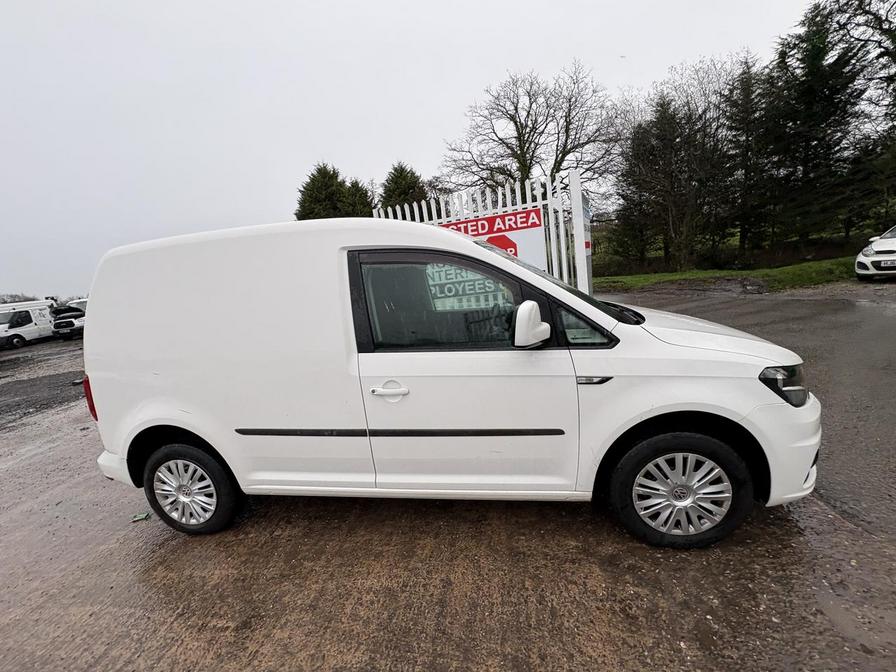 Used Volkswagen Caddy 2017 for sale - 77000048: Photo 2