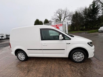 Used Volkswagen Caddy 2017 for sale - 77000048: Photo