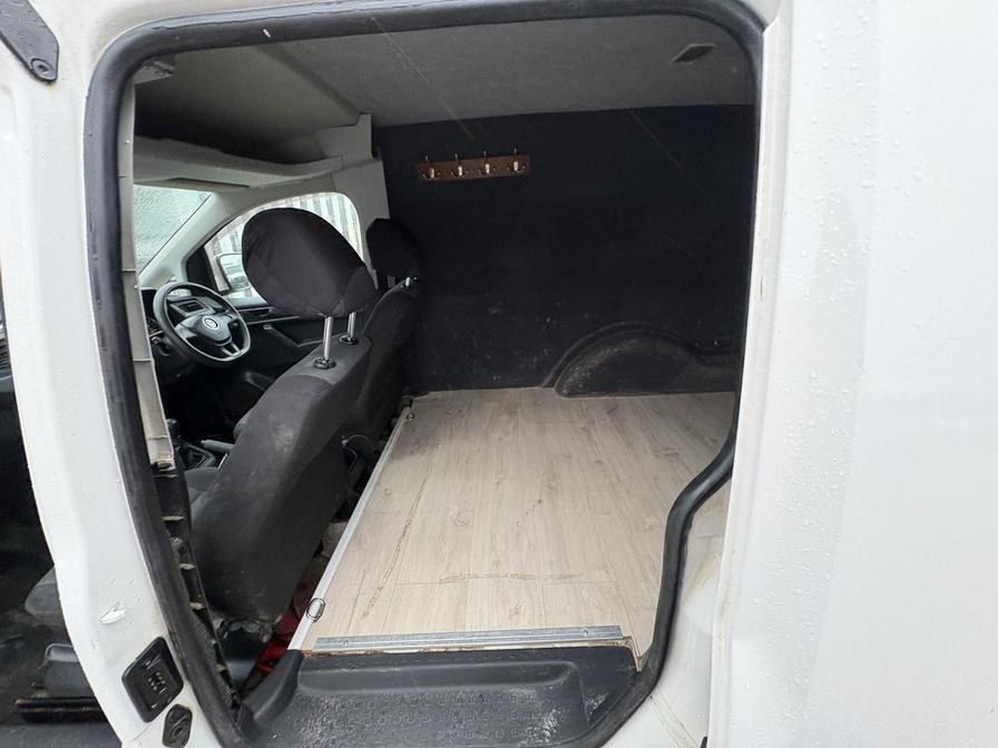 Used Volkswagen Caddy 2017 for sale - 77000048: Photo 9