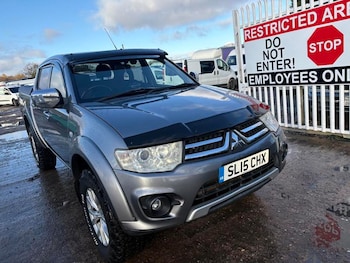 Used Mitsubishi L200 2015 for sale - 76754887: Photo