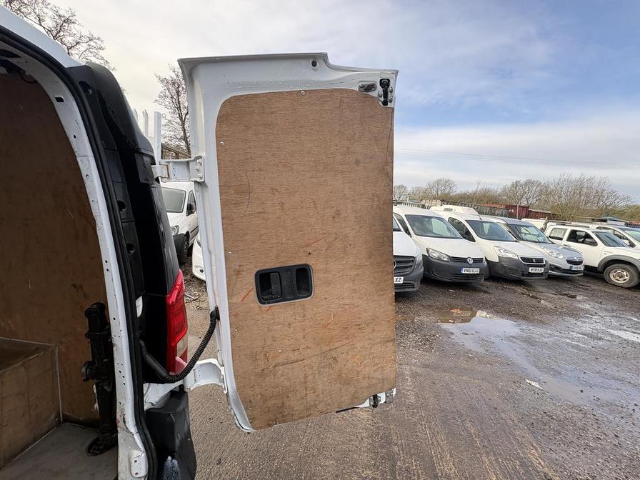 Used Mercedes-Benz Vito 2016 for sale - 77911733: Photo 11