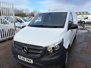 Used Mercedes-Benz Vito 2016 for sale - 77911733: Photo