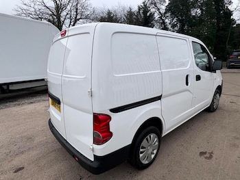 Used Nissan NV200 2018 for sale - 77856152: Photo