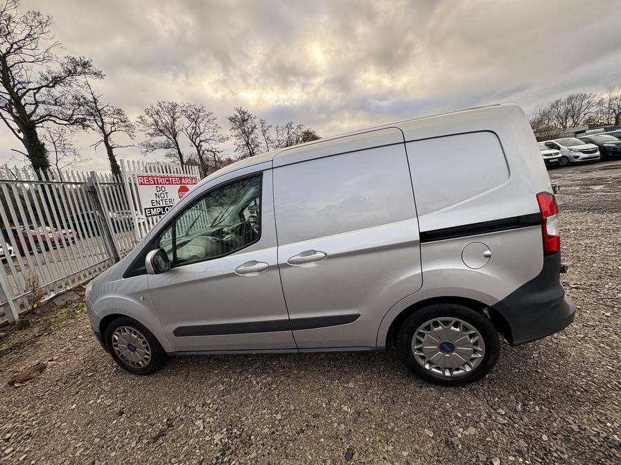 Used Ford Transit Courier for sale - 77239727: Photo 20