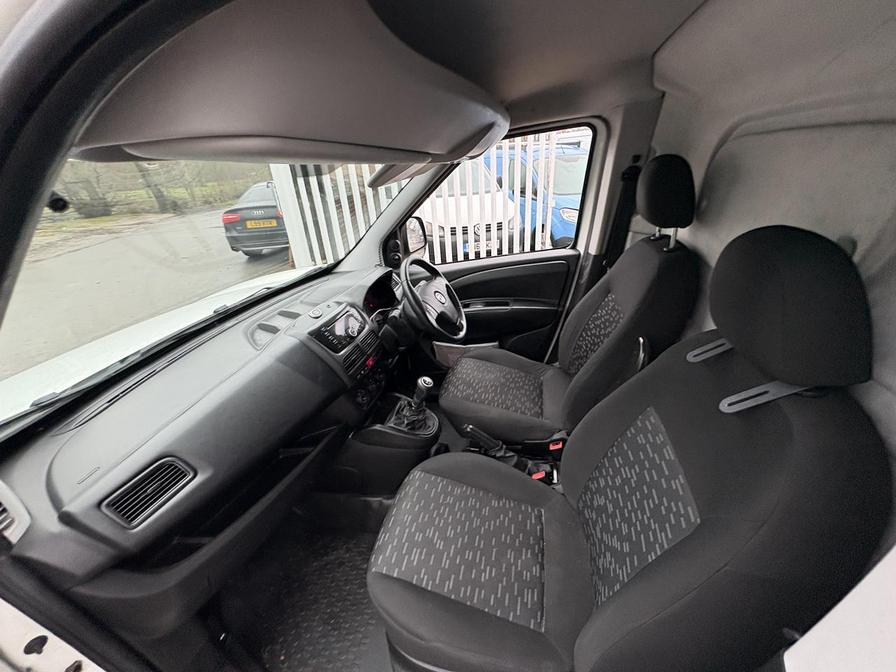 Used Vauxhall Combo 2017 for sale - 77219093: Photo 11