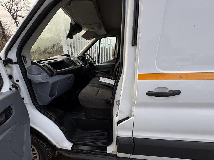 Used Ford Transit 2015 for sale - 76856648: Photo 3