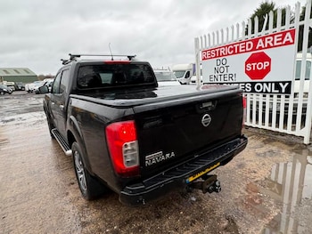 Used Nissan Navara 2016 for sale - 76937906: Photo