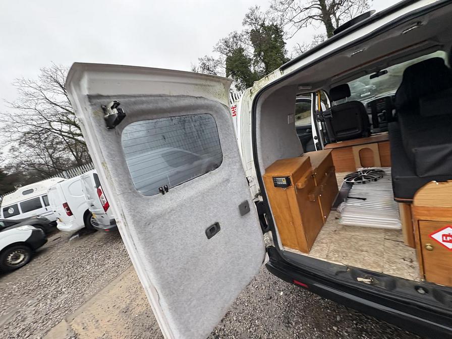 Used Nissan NV200 2013 for sale - 77518979: Photo 16