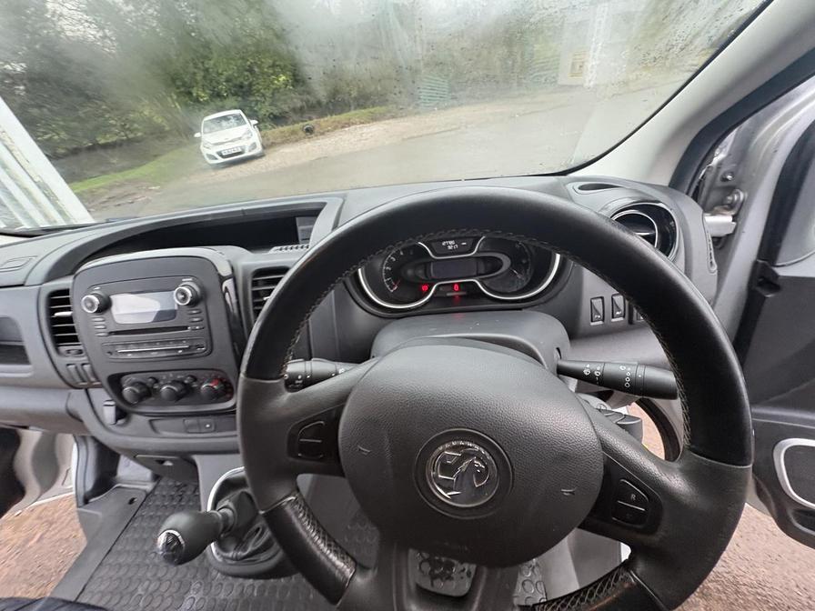 Used Vauxhall Vivaro 2018 for sale - 77401516: Photo 18