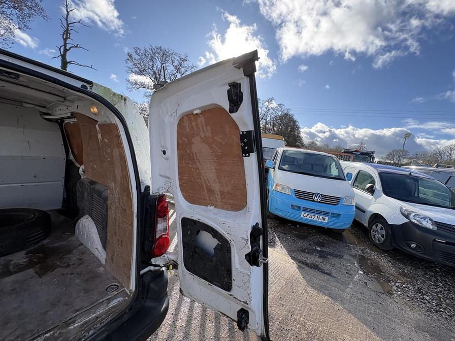 Used Peugeot Partner 2017 for sale - 77627910: Photo 12