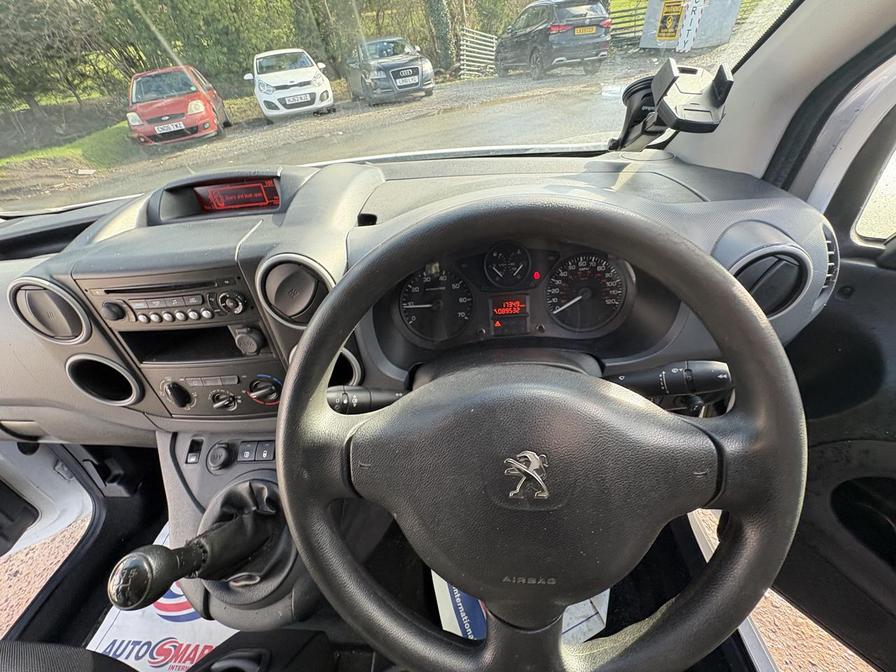 Used Peugeot Partner 2017 for sale - 77627910: Photo 2