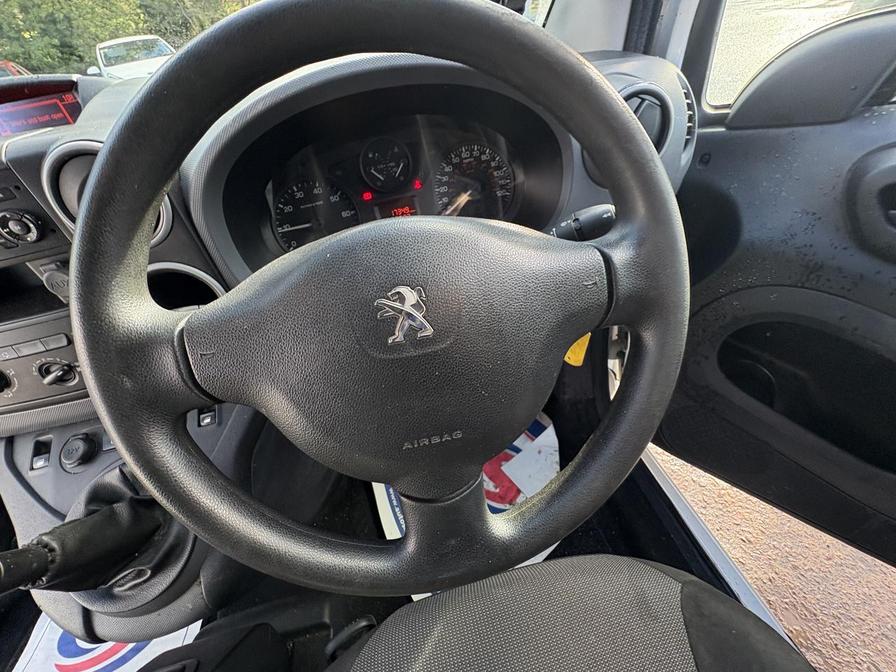 Used Peugeot Partner 2017 for sale - 77627910: Photo 20