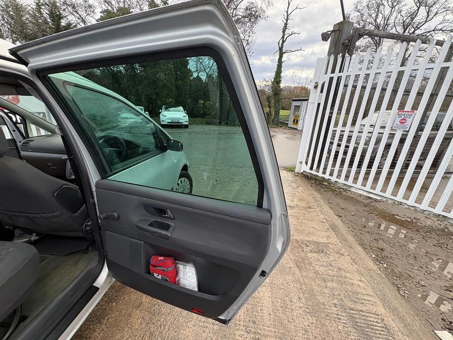 Used Volkswagen Sharan 2003 for sale - 77239707: Photo 18