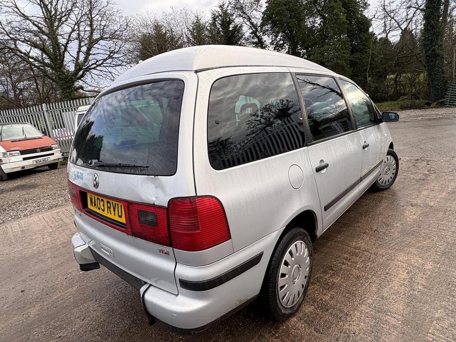 Used Volkswagen Sharan 2003 for sale - 77239707: Photo 3