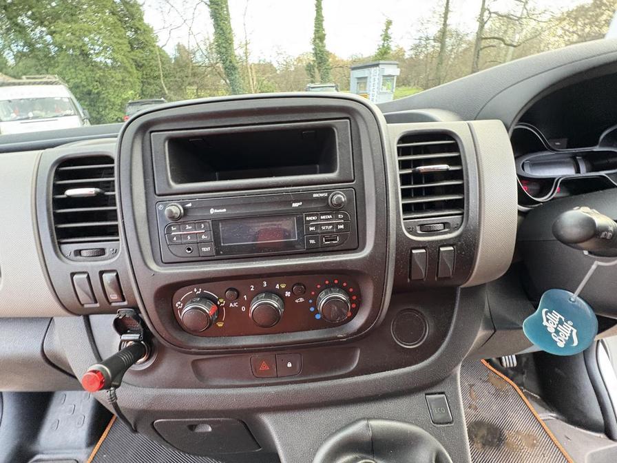 Used Renault Trafic 2018 for sale - 76804480: Photo 11