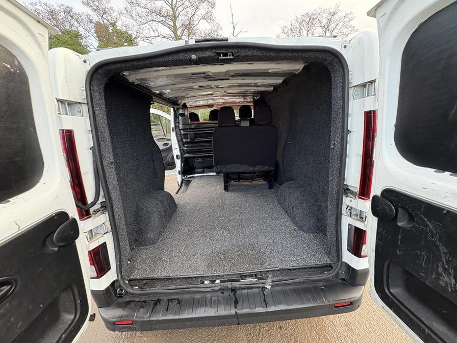 Used Renault Trafic 2018 for sale - 76804480: Photo 15