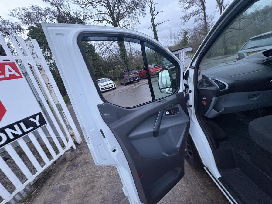 Used Ford Transit Custom 2015 for sale - 76889264: Photo 8