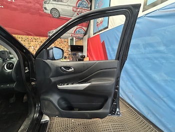 Used Nissan Navara 2020 for sale - 75698995: Photo