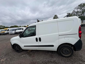 Used Vauxhall Combo 2015 for sale - 78624694: Photo