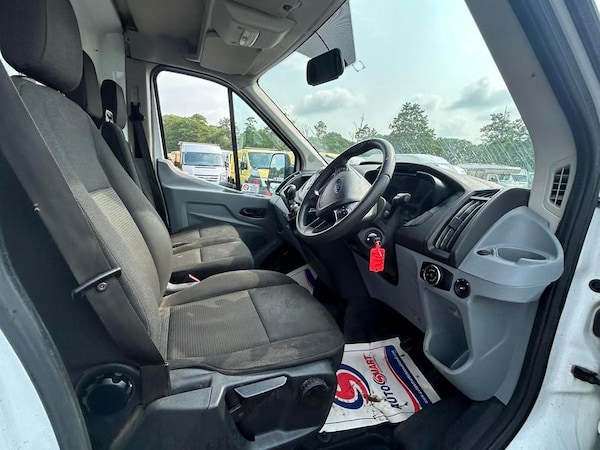Used Ford Transit 2020 for sale - 74910560: Photo 2