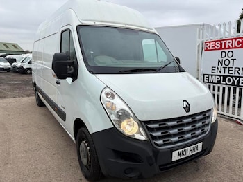 Renault Master feature image
