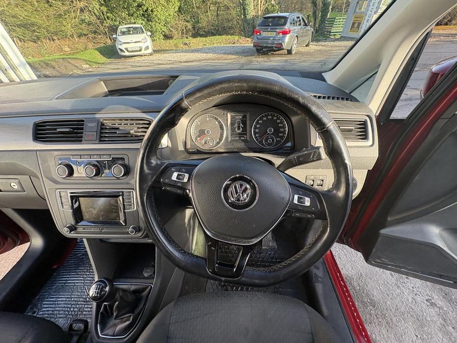 Used Volkswagen Caddy Maxi Life 2017 for sale - 77899117: Photo 17