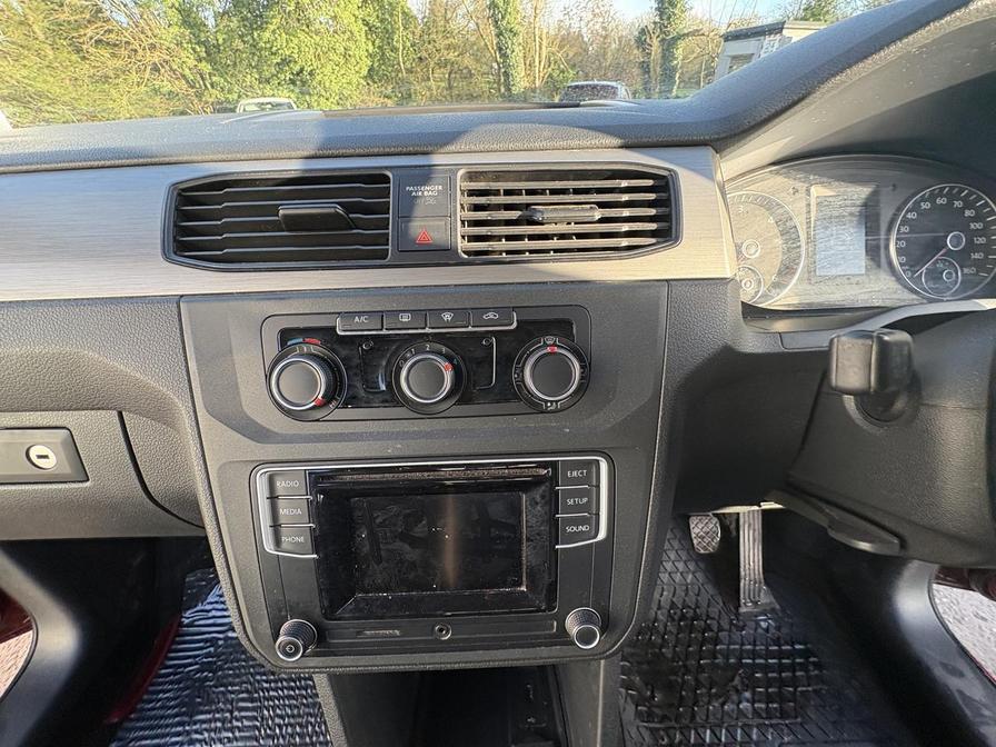 Used Volkswagen Caddy Maxi Life 2017 for sale - 77899117: Photo 18