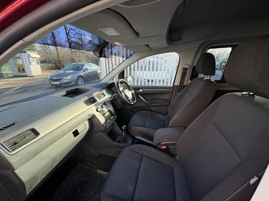 Used Volkswagen Caddy Maxi Life 2017 for sale - 77899117: Photo 9