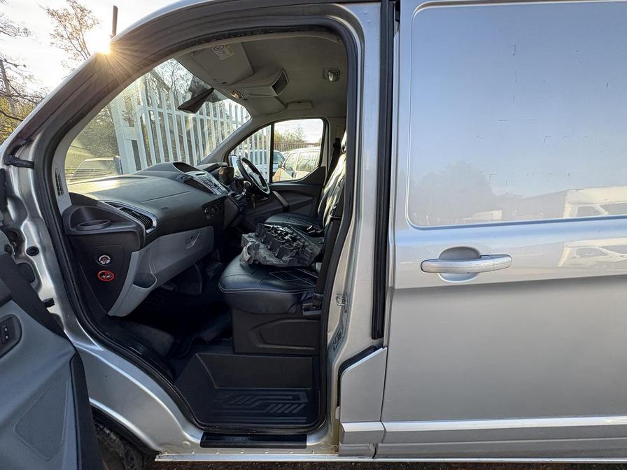 Used Ford Transit Custom 2016 for sale - 76661680: Photo 4