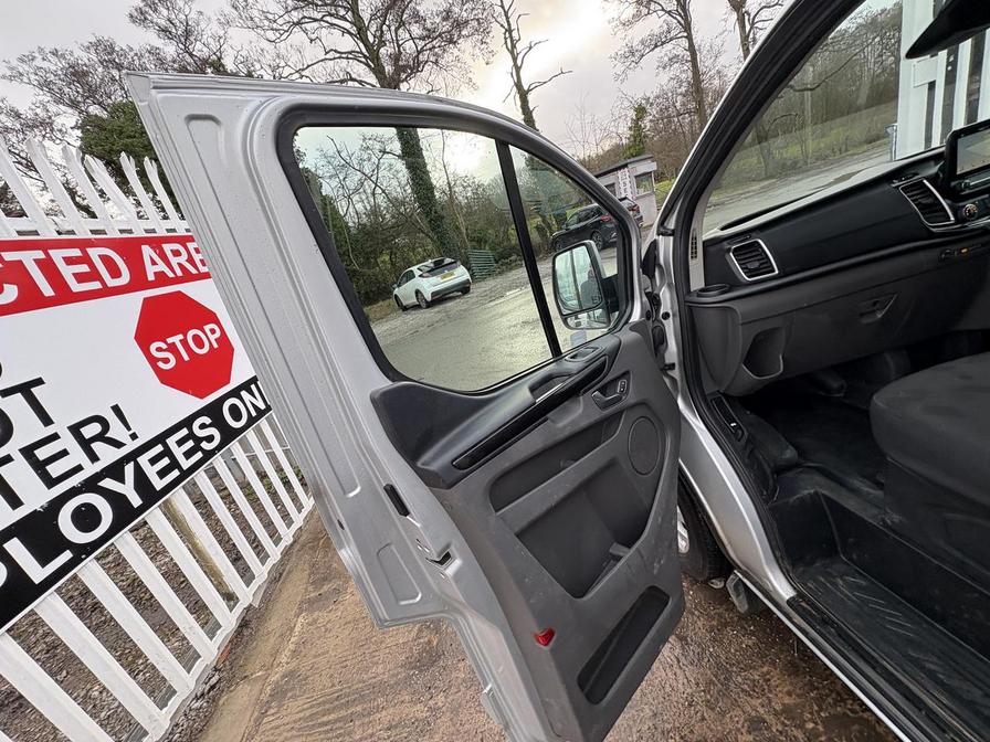 Used Ford Transit Custom 2018 for sale - 77316268: Photo 10