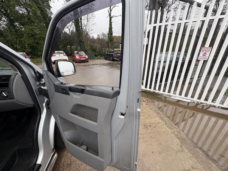 Used Volkswagen Transporter 2006 for sale - 76564238: Photo 17