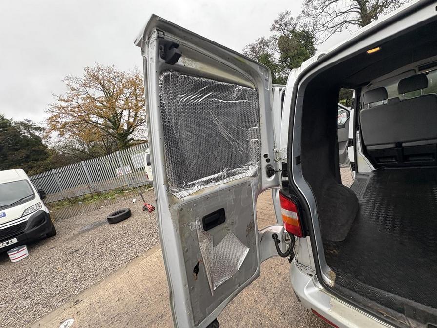 Used Volkswagen Transporter 2006 for sale - 76564238: Photo 20