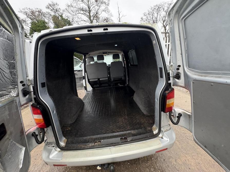 Used Volkswagen Transporter 2006 for sale - 76564238: Photo 9